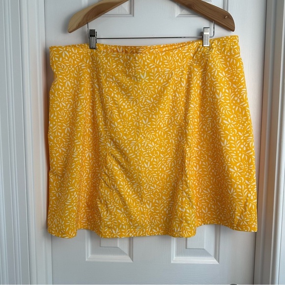Rip Skirt Hawaii Women's Wrap Skirt, Damask Citrus, Length 2 EUC - Picture 2 of 6